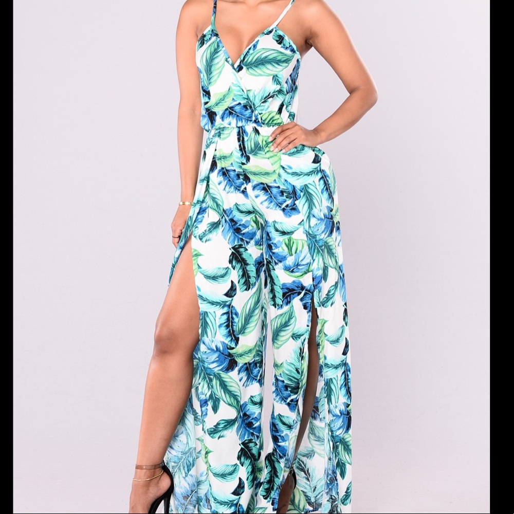 Palm print V neck Jumpsuits